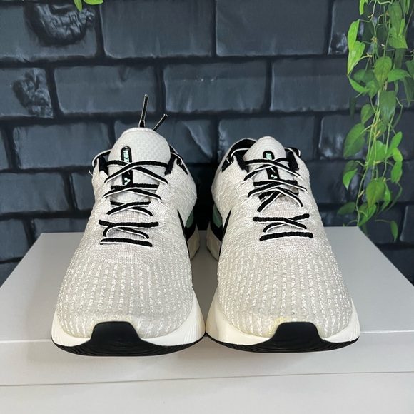 Nike React Infinity Run FK 3 - Picture 4 of 10